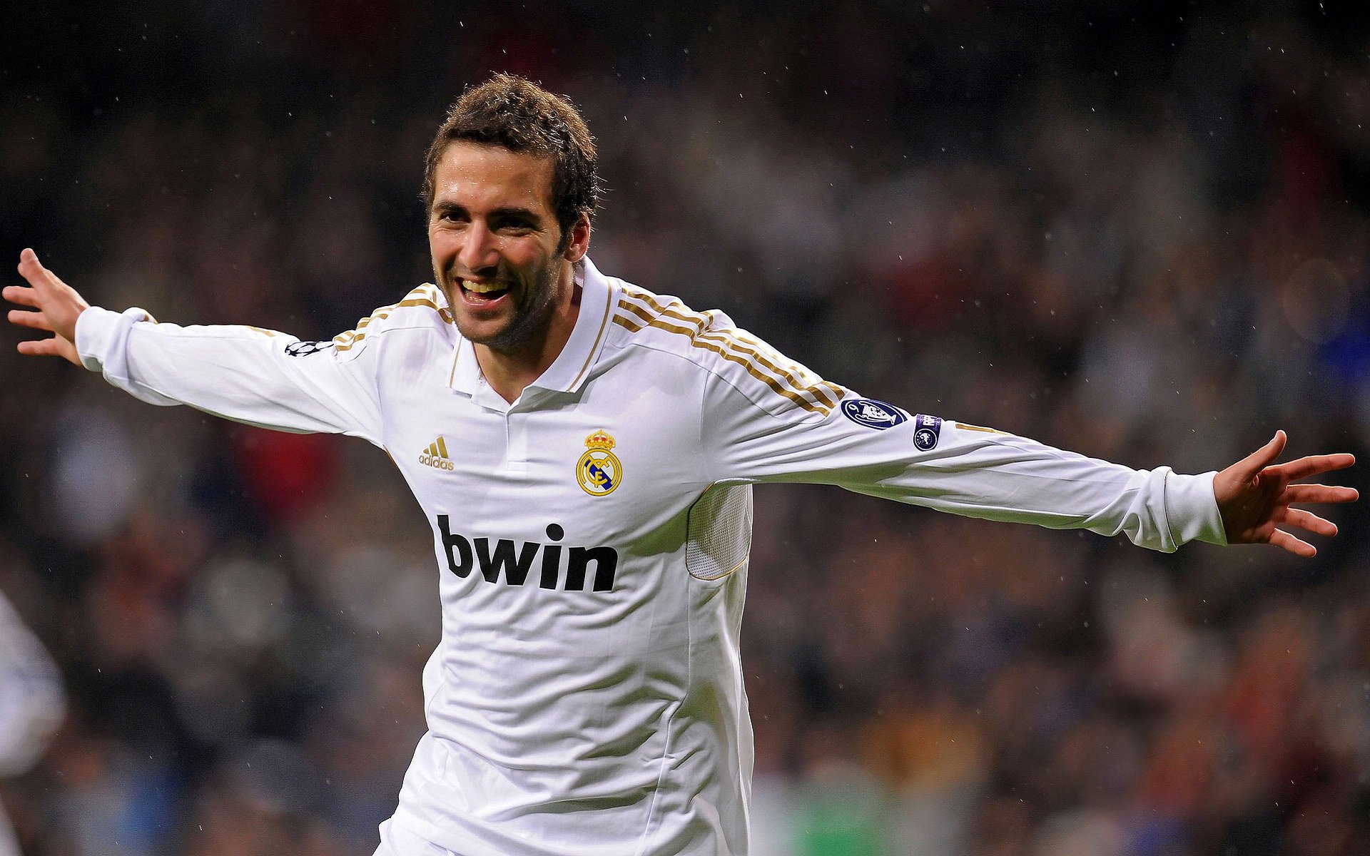 职业球员缺乏赛季恢复与监控机制，职业生涯从未缺席过季后赛